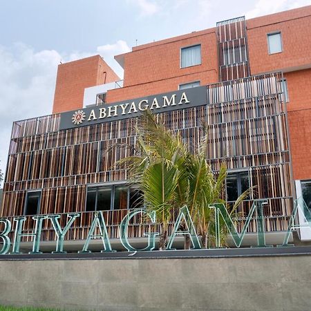 Abhyagama Hotel 迪卡 外观 照片