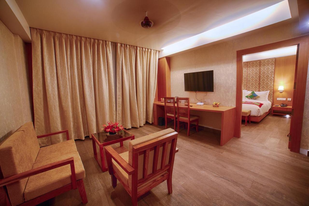 Abhyagama Hotel 迪卡 外观 照片