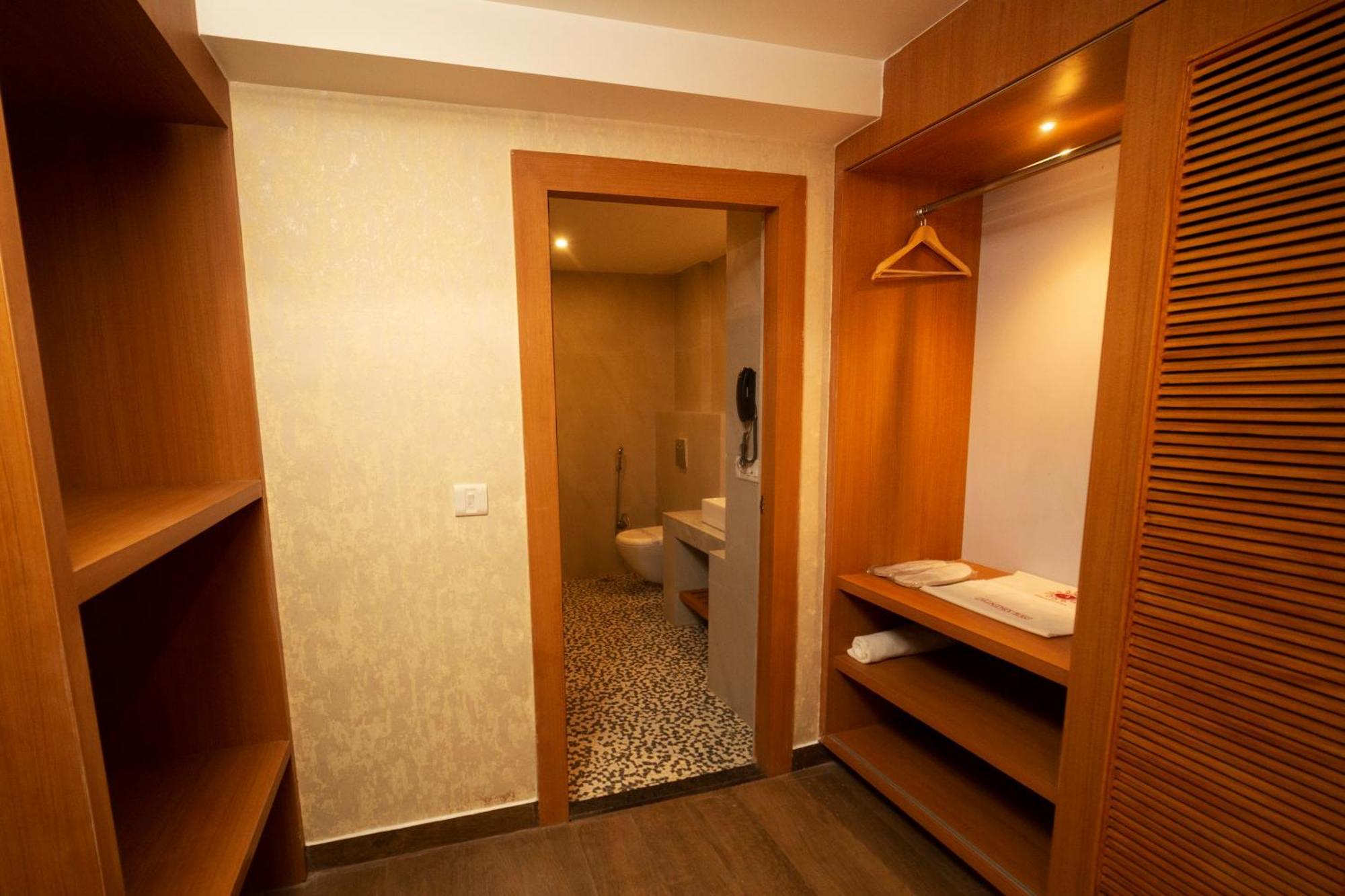 Abhyagama Hotel 迪卡 外观 照片