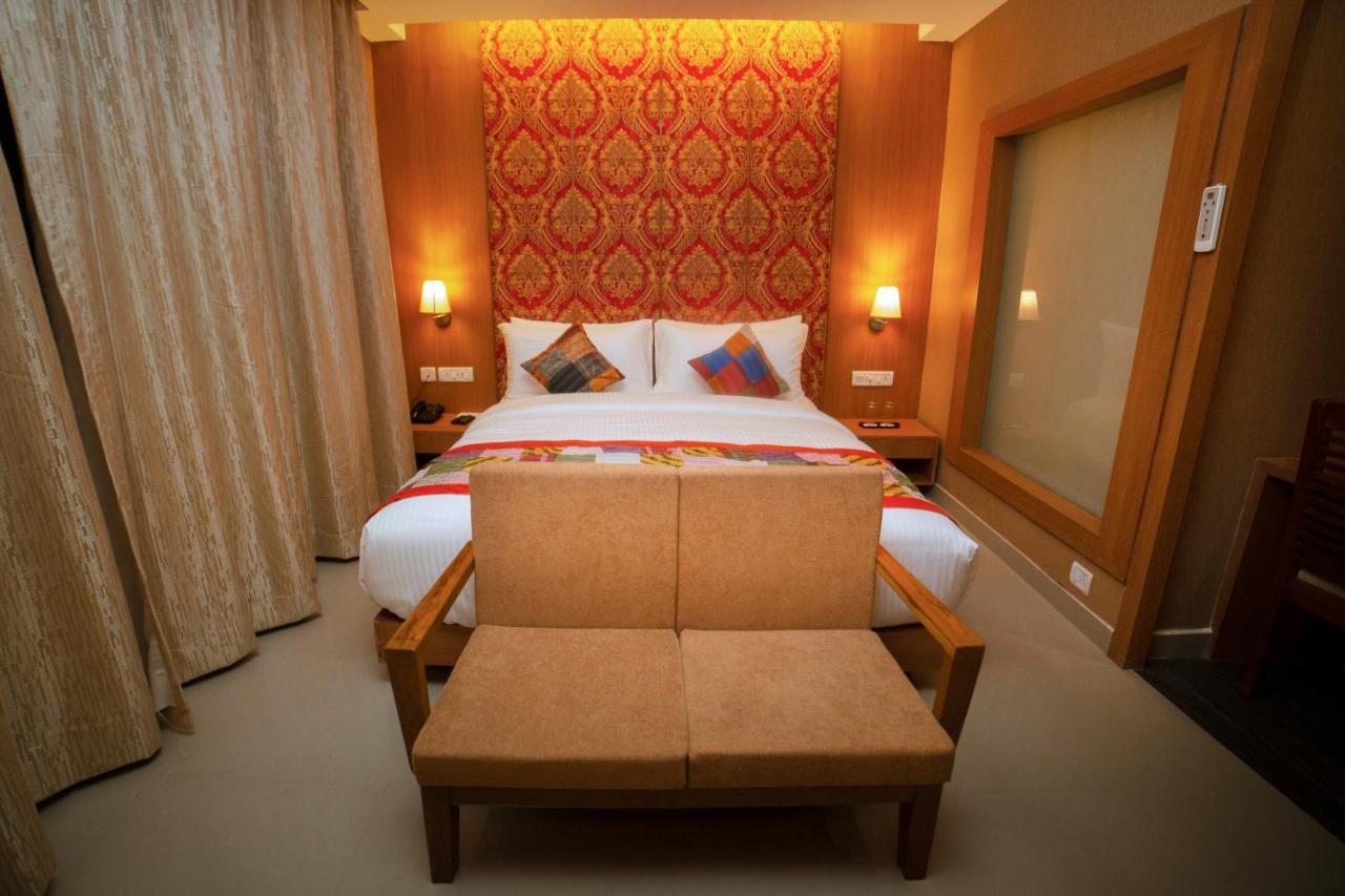 Abhyagama Hotel 迪卡 外观 照片