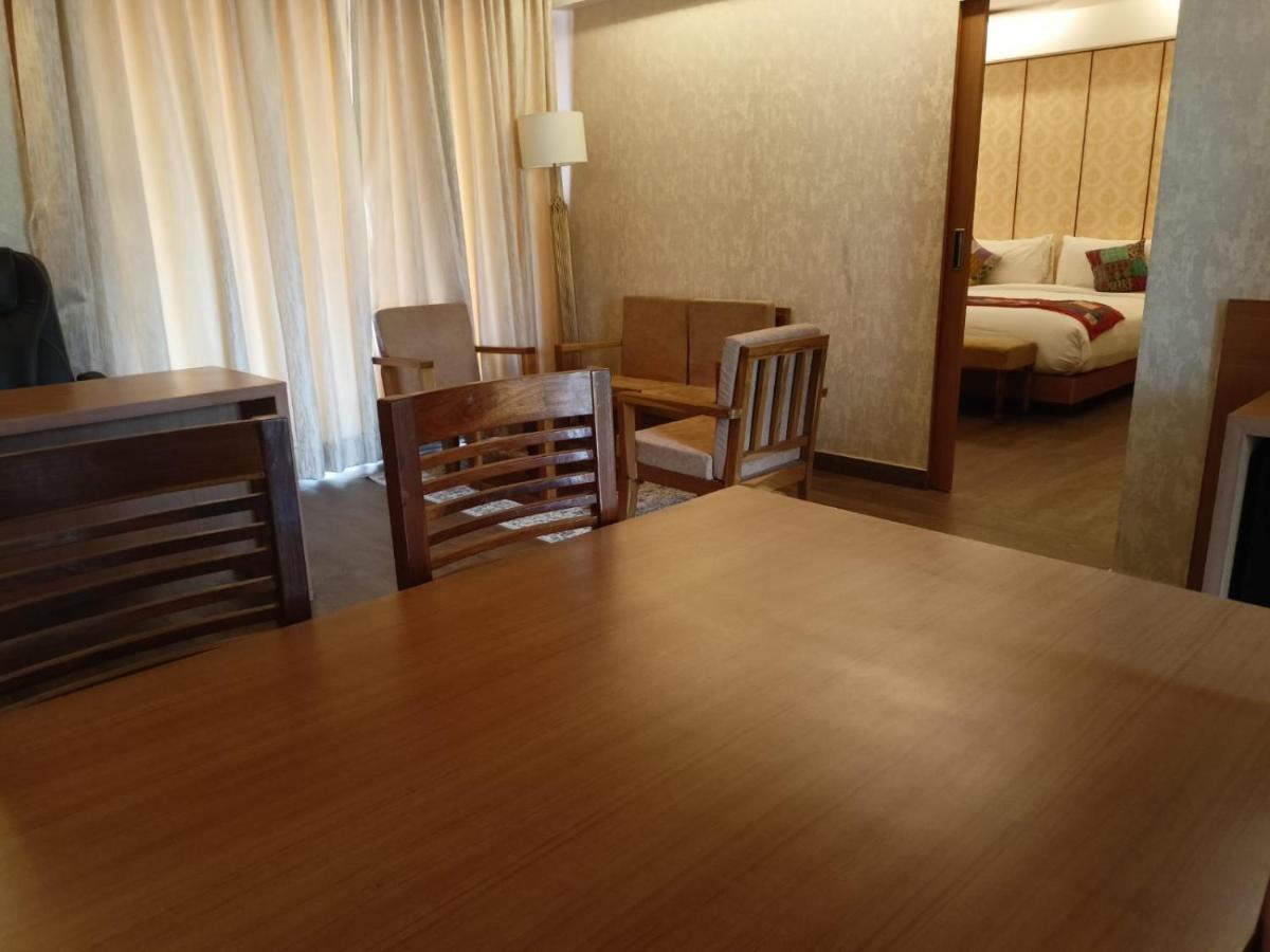 Abhyagama Hotel 迪卡 外观 照片