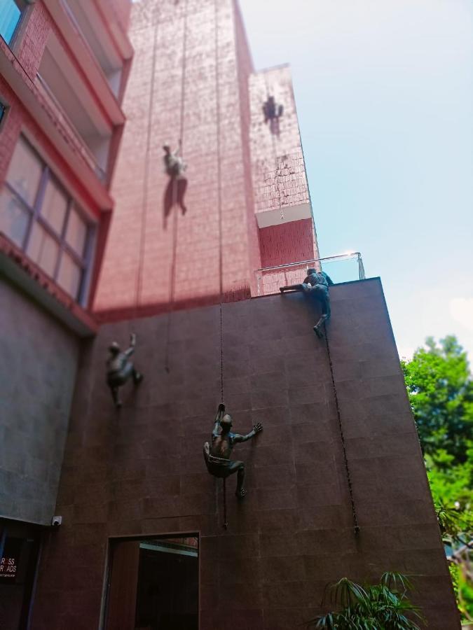 Abhyagama Hotel 迪卡 外观 照片