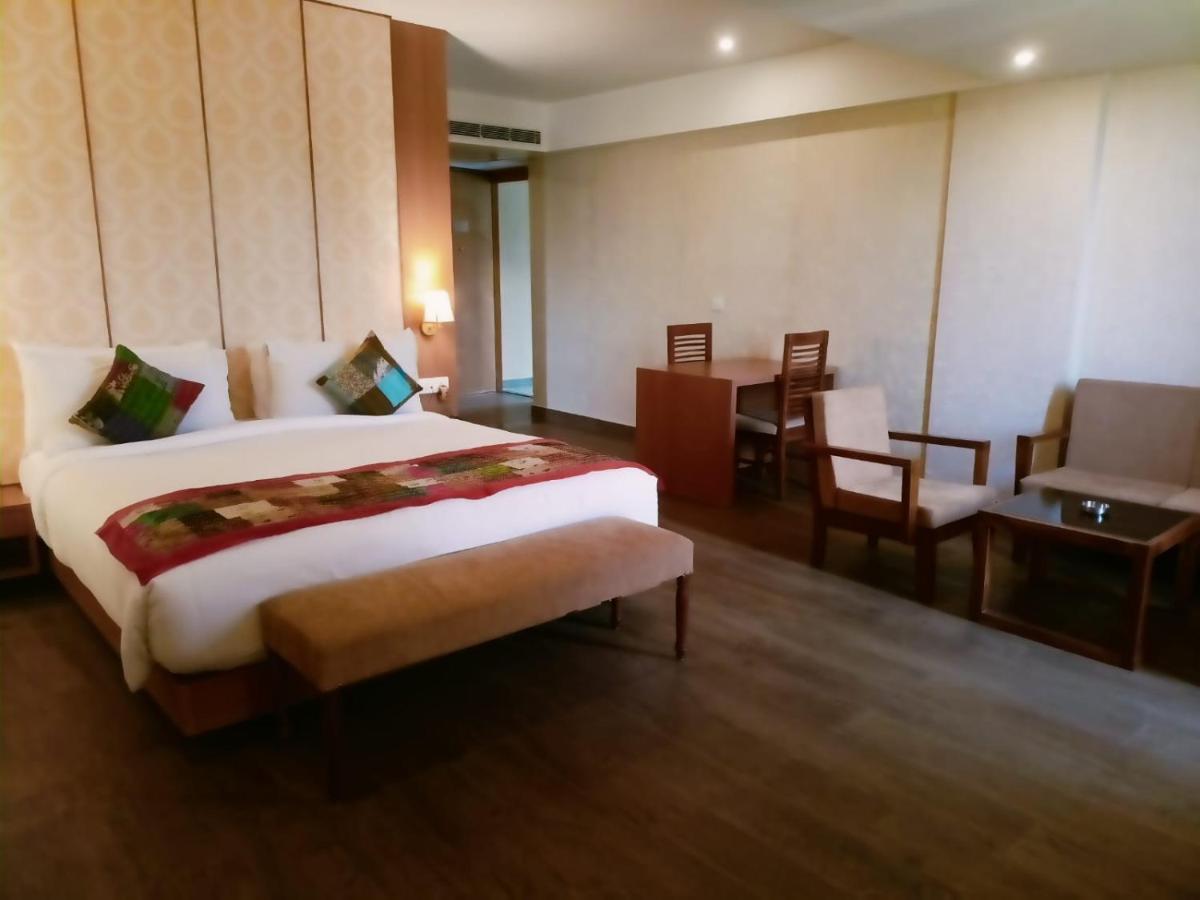 Abhyagama Hotel 迪卡 外观 照片