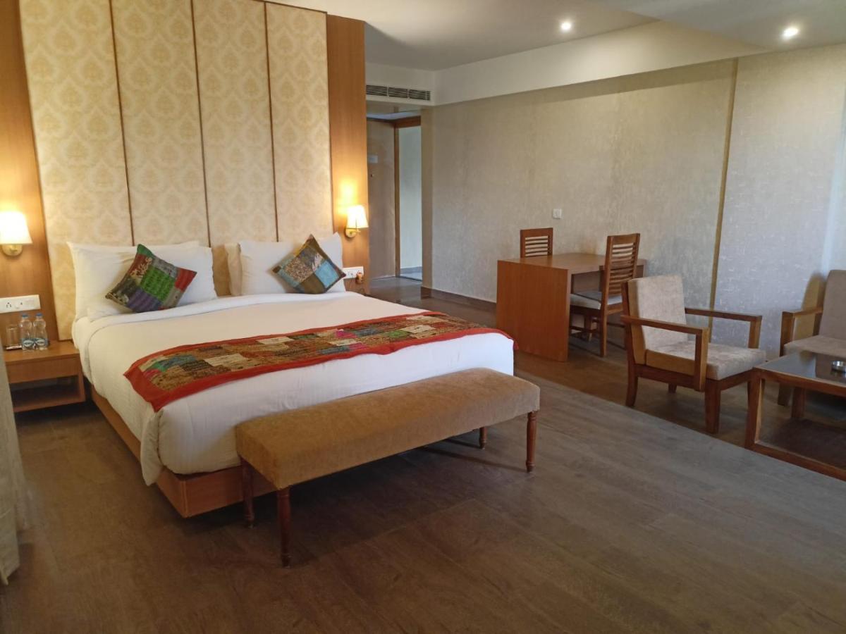Abhyagama Hotel 迪卡 外观 照片
